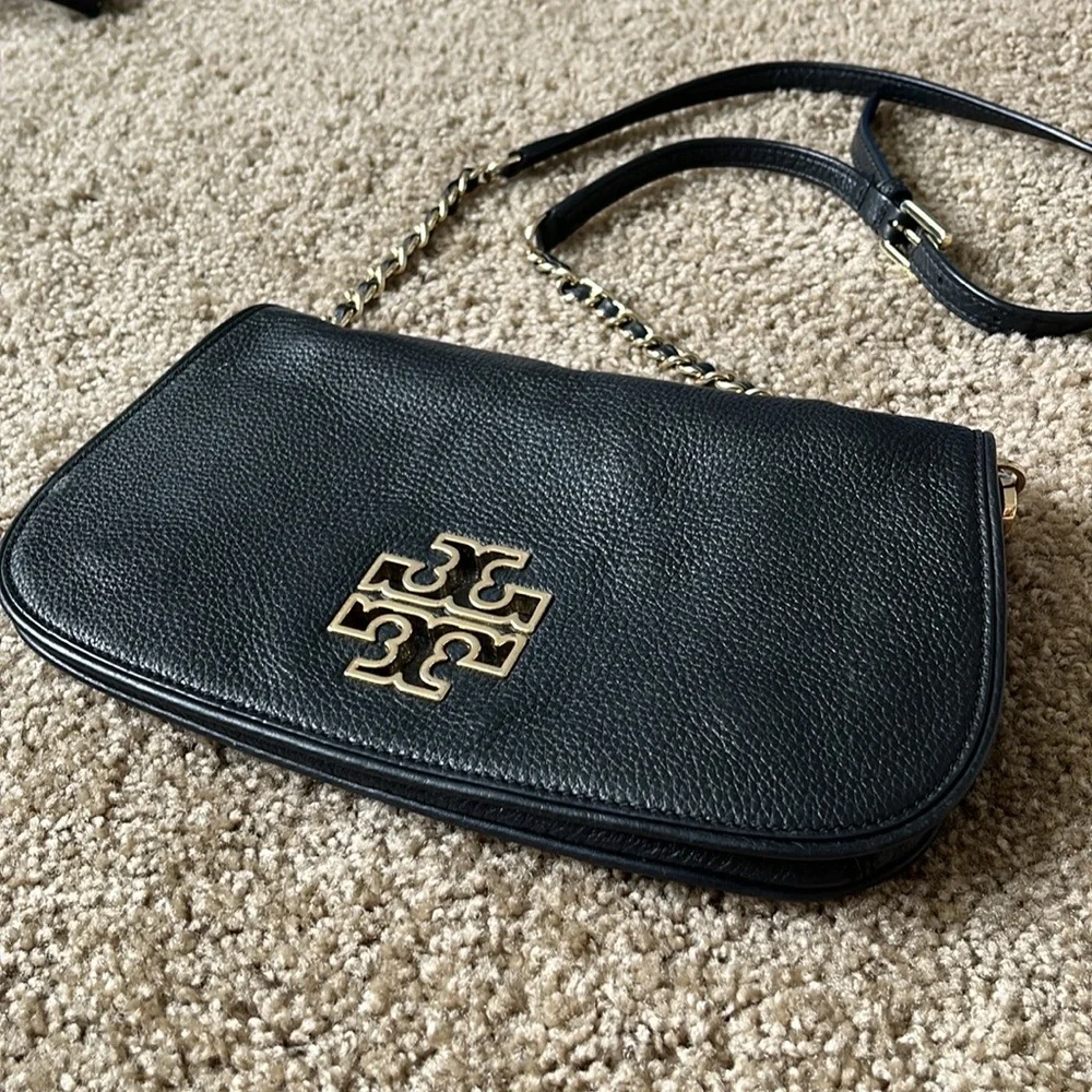 Tory Burch Britton Black Leather Crossbody Bag - Picture 3 of 7